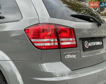 Додж Джорни 2020 в Киеве на Automoto.ua Серый Додж Джорни, объемом двигателя 2.36 л и пробегом 92 тыс. км за 14990 $, фото 7 на Automoto.ua