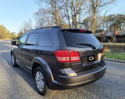 Серый Додж Джорни, объемом двигателя 2.4 л и пробегом 53 тыс. км за 2400 $, фото 2 на Automoto.ua