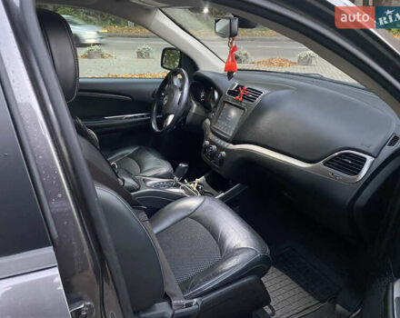 Сірий Додж Джорні, об'ємом двигуна 2.36 л та пробігом 126 тис. км за 13300 $, фото 7 на Automoto.ua