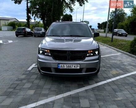 Серый Додж Джорни, объемом двигателя 2.4 л и пробегом 150 тыс. км за 15900 $, фото 4 на Automoto.ua