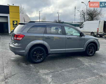 Серый Додж Джорни, объемом двигателя 2.36 л и пробегом 106 тыс. км за 13500 $, фото 16 на Automoto.ua