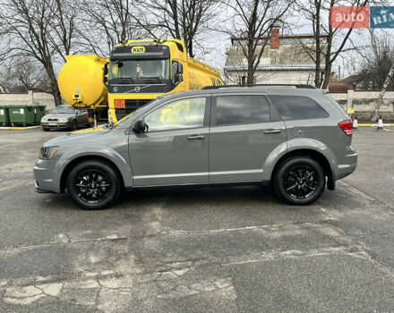 Серый Додж Джорни, объемом двигателя 2.36 л и пробегом 106 тыс. км за 13500 $, фото 29 на Automoto.ua