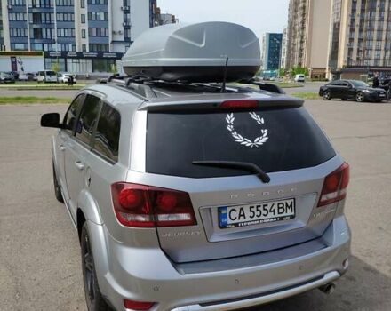 Серый Додж Джорни, объемом двигателя 2.4 л и пробегом 94 тыс. км за 15200 $, фото 5 на Automoto.ua