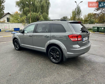 Серый Додж Джорни, объемом двигателя 2.36 л и пробегом 105 тыс. км за 13600 $, фото 11 на Automoto.ua