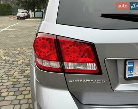 Сірий Додж Джорні, об'ємом двигуна 2.4 л та пробігом 124 тис. км за 13499 $, фото 61 на Automoto.ua