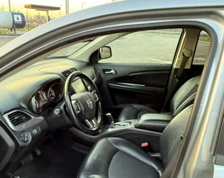 Серый Додж Джорни, объемом двигателя 2.36 л и пробегом 127 тыс. км за 14999 $, фото 14 на Automoto.ua