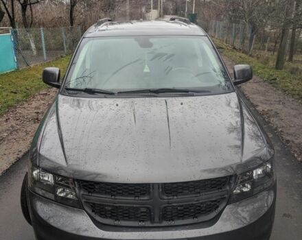 Серый Додж Джорни, объемом двигателя 2 л и пробегом 167 тыс. км за 12900 $, фото 1 на Automoto.ua