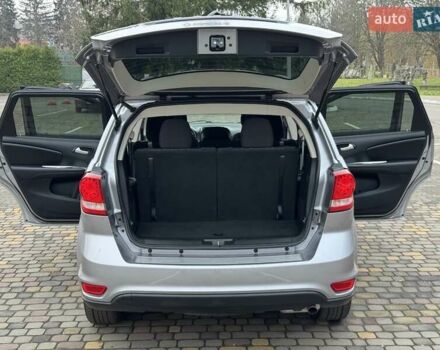 Сірий Додж Джорні, об'ємом двигуна 2.4 л та пробігом 124 тис. км за 13499 $, фото 16 на Automoto.ua
