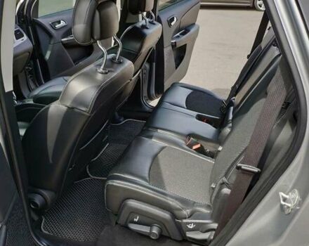 Серый Додж Джорни, объемом двигателя 2.4 л и пробегом 94 тыс. км за 15200 $, фото 15 на Automoto.ua