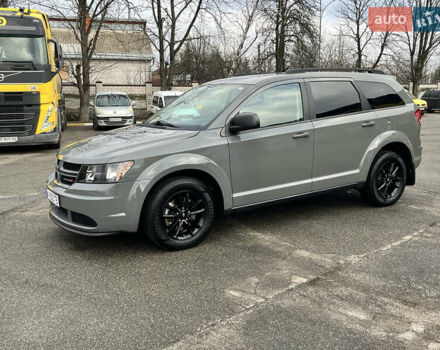Серый Додж Джорни, объемом двигателя 2.36 л и пробегом 106 тыс. км за 13500 $, фото 27 на Automoto.ua