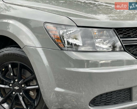 Додж Джорни 2020 в Киеве на Automoto.ua Серый Додж Джорни, объемом двигателя 2.36 л и пробегом 92 тыс. км за 14990 $, фото 2 на Automoto.ua