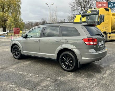 Серый Додж Джорни, объемом двигателя 2.36 л и пробегом 106 тыс. км за 13500 $, фото 9 на Automoto.ua