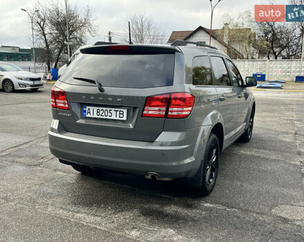 Серый Додж Джорни, объемом двигателя 2.36 л и пробегом 106 тыс. км за 13500 $, фото 13 на Automoto.ua