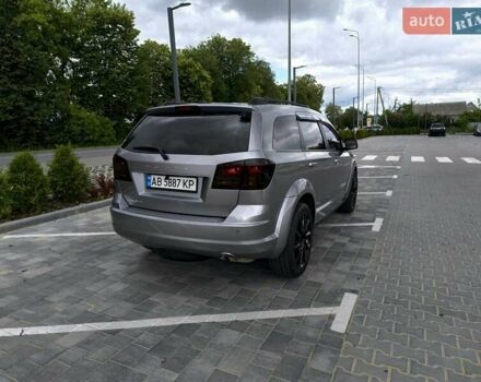 Серый Додж Джорни, объемом двигателя 2.4 л и пробегом 150 тыс. км за 15900 $, фото 1 на Automoto.ua