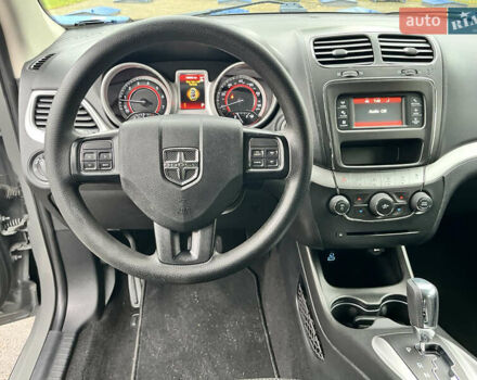 Серый Додж Джорни, объемом двигателя 2.36 л и пробегом 105 тыс. км за 13600 $, фото 26 на Automoto.ua