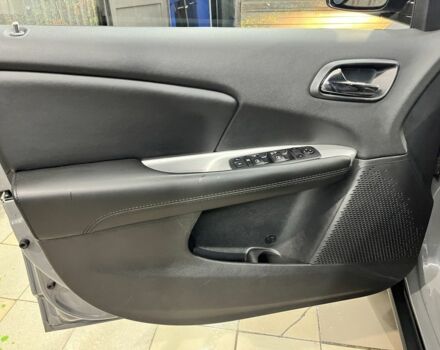 Сірий Додж Джорні, об'ємом двигуна 2.4 л та пробігом 105 тис. км за 13600 $, фото 17 на Automoto.ua
