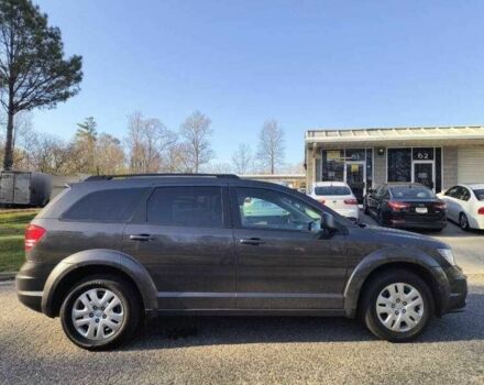 Серый Додж Джорни, объемом двигателя 2.4 л и пробегом 53 тыс. км за 2400 $, фото 5 на Automoto.ua