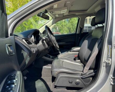 Сірий Додж Джорні, об'ємом двигуна 2.4 л та пробігом 125 тис. км за 15400 $, фото 22 на Automoto.ua