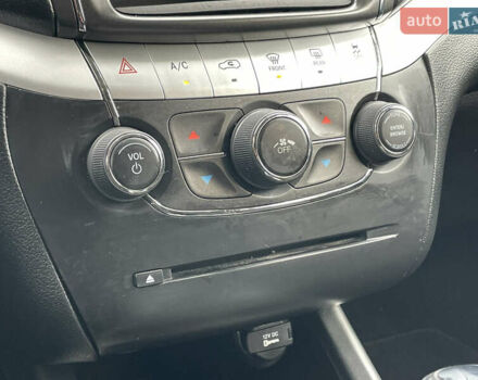 Додж Джорни 2020 в Киеве на Automoto.ua Серый Додж Джорни, объемом двигателя 2.36 л и пробегом 92 тыс. км за 14990 $, фото 27 на Automoto.ua