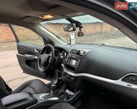 Серый Додж Джорни, объемом двигателя 2.4 л и пробегом 122 тыс. км за 13500 $, фото 4 на Automoto.ua