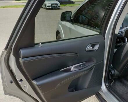 Серый Додж Джорни, объемом двигателя 2.4 л и пробегом 94 тыс. км за 15200 $, фото 14 на Automoto.ua