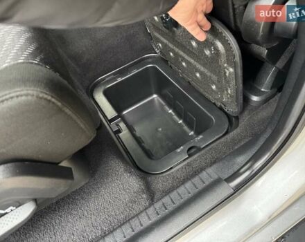 Сірий Додж Джорні, об'ємом двигуна 2.4 л та пробігом 124 тис. км за 13499 $, фото 48 на Automoto.ua