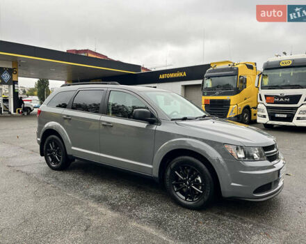 Серый Додж Джорни, объемом двигателя 2.36 л и пробегом 105 тыс. км за 13600 $, фото 23 на Automoto.ua