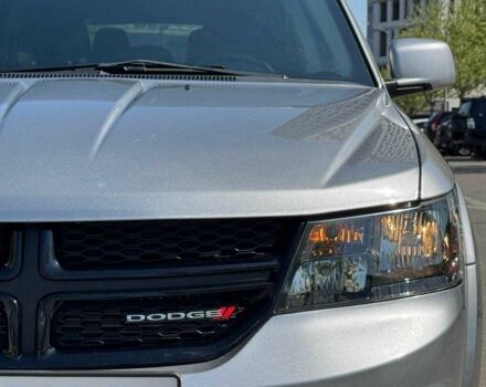 Сірий Додж Джорні, об'ємом двигуна 2.4 л та пробігом 125 тис. км за 15400 $, фото 6 на Automoto.ua