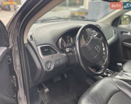 Додж Джорни 2020 в Киеве на Automoto.ua Серый Додж Джорни, объемом двигателя 2.36 л и пробегом 99 тыс. км за 14600 $, фото 10 на Automoto.ua
