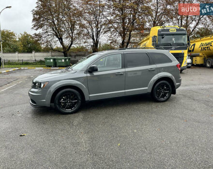 Серый Додж Джорни, объемом двигателя 2.36 л и пробегом 105 тыс. км за 13600 $, фото 9 на Automoto.ua