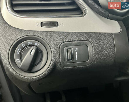 Серый Додж Джорни, объемом двигателя 2.36 л и пробегом 105 тыс. км за 13600 $, фото 30 на Automoto.ua