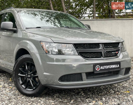 Додж Джорни 2020 в Киеве на Automoto.ua Серый Додж Джорни, объемом двигателя 2.36 л и пробегом 92 тыс. км за 14990 $, фото 1 на Automoto.ua