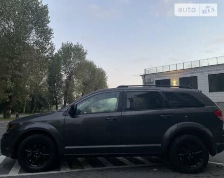 Серый Додж Джорни, объемом двигателя 2.36 л и пробегом 173 тыс. км за 13600 $, фото 1 на Automoto.ua