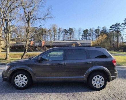 Серый Додж Джорни, объемом двигателя 2.4 л и пробегом 53 тыс. км за 2400 $, фото 1 на Automoto.ua