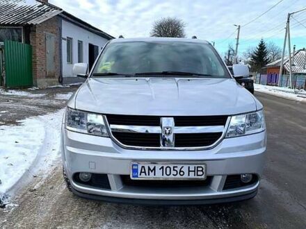 Сірий Додж Джорні, об'ємом двигуна 2 л та пробігом 213 тис. км за 6500 $, фото 1 на Automoto.ua