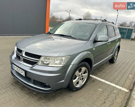 Серый Додж Джорни, объемом двигателя 1.97 л и пробегом 270 тыс. км за 8600 $, фото 1 на Automoto.ua