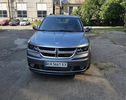 Серый Додж Джорни, объемом двигателя 1.97 л и пробегом 313 тыс. км за 9500 $, фото 1 на Automoto.ua