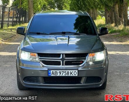 Серый Додж Джорни, объемом двигателя 2.4 л и пробегом 230 тыс. км за 7500 $, фото 1 на Automoto.ua