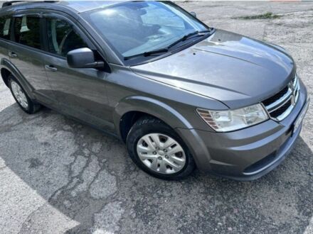 Сірий Додж Джорні, об'ємом двигуна 2.4 л та пробігом 258 тис. км за 9000 $, фото 1 на Automoto.ua