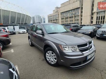 Серый Додж Джорни, объемом двигателя 2.36 л и пробегом 320 тыс. км за 8900 $, фото 1 на Automoto.ua