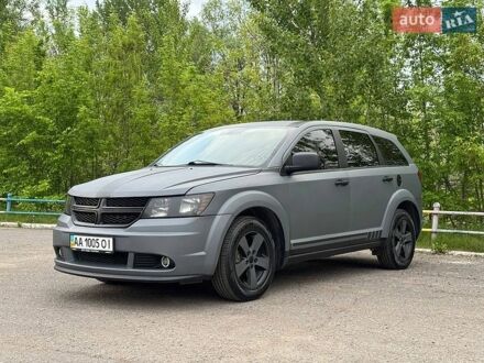 Серый Додж Джорни, объемом двигателя 2.36 л и пробегом 174 тыс. км за 8900 $, фото 1 на Automoto.ua