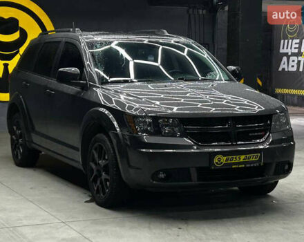 Сірий Додж Джорні, об'ємом двигуна 2.36 л та пробігом 248 тис. км за 10500 $, фото 1 на Automoto.ua