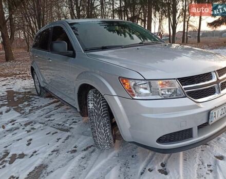 Сірий Додж Джорні, об'ємом двигуна 2.36 л та пробігом 190 тис. км за 10500 $, фото 1 на Automoto.ua