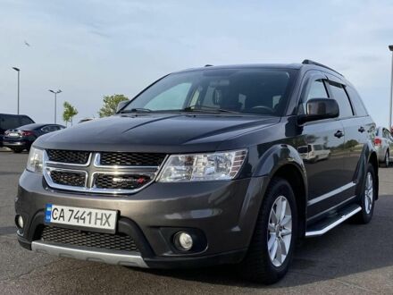Додж Джорни 2015 в Черкассах на Automoto.ua Серый Додж Джорни, объемом двигателя 3.6 л и пробегом 217 тыс. км за 12800 $, фото 1 на Automoto.ua