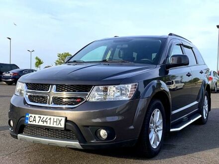 Додж Джорни 2015 в Черкассах на Automoto.ua Серый Додж Джорни, объемом двигателя 3.6 л и пробегом 217 тыс. км за 12800 $, фото 1 на Automoto.ua