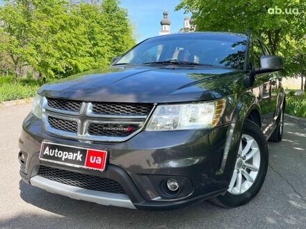 Додж Джорни 2015 в Запорожье на Automoto.ua Серый Додж Джорни, объемом двигателя 3.6 л и пробегом 80 тыс. км за 12990 $, фото 1 на Automoto.ua
