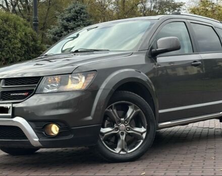 Серый Додж Джорни, объемом двигателя 3.6 л и пробегом 201 тыс. км за 12000 $, фото 1 на Automoto.ua