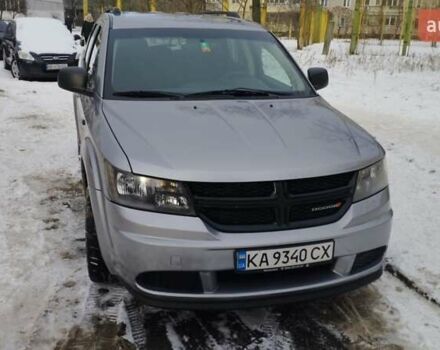 Серый Додж Джорни, объемом двигателя 2.36 л и пробегом 188 тыс. км за 10400 $, фото 1 на Automoto.ua