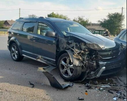 Сірий Додж Джорні, об'ємом двигуна 2.4 л та пробігом 270 тис. км за 5900 $, фото 1 на Automoto.ua