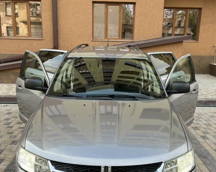 Сірий Додж Джорні, об'ємом двигуна 2.36 л та пробігом 225 тис. км за 9900 $, фото 1 на Automoto.ua